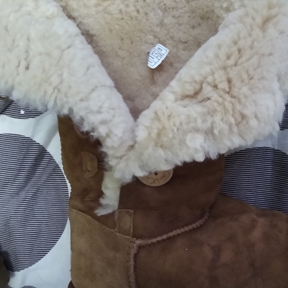 Ugg boots - Picture 3 of 8